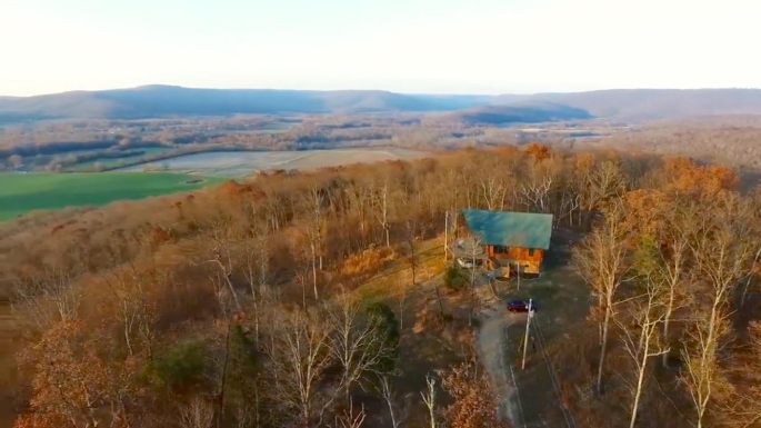 Pelham Pointe Vacation Rental Cabin Monteagle